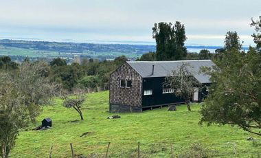 CASA EN PARCELA CON VISTA AL LAGO RUPANCO