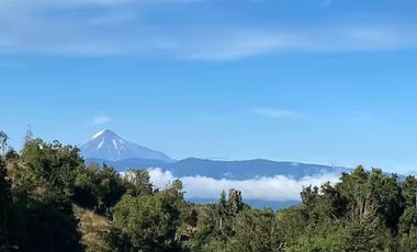 CASA EN PARCELA CON VISTA AL LAGO RUPANCO