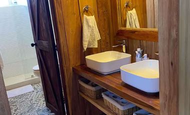 CASA EN PARCELA CON VISTA AL LAGO RUPANCO