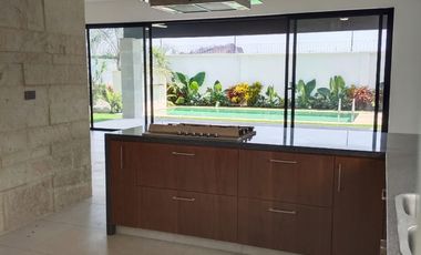 CASA NUEVA EN PARAISO COUNTRY CLUB, MORELOS