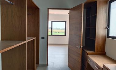 CASA NUEVA EN PARAISO COUNTRY CLUB, MORELOS