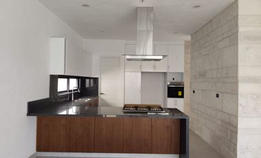 CASA NUEVA EN PARAISO COUNTRY CLUB, MORELOS