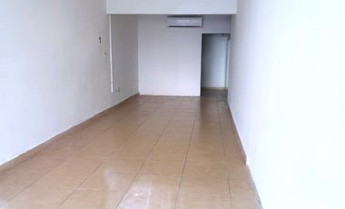 Local Comercial climatizado en Renta a pie de calle, Fracc. Jardines del Virginia