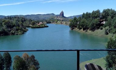 GUATAPE ANTIOQUIA - CONDOMINIO LUXE BY THE CHARLEE - CABAÑA EN VENTA