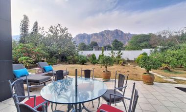Venta Casa de un Nivel con Hermosa Vista en Tepoztlán