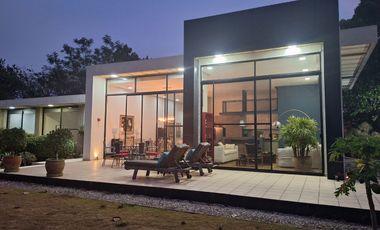 Venta Casa de un Nivel con Hermosa Vista en Tepoztlán