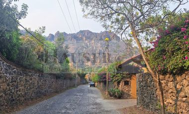 Venta Casa de un Nivel con Hermosa Vista en Tepoztlán