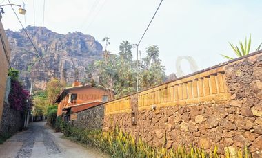 Venta Casa de un Nivel con Hermosa Vista en Tepoztlán