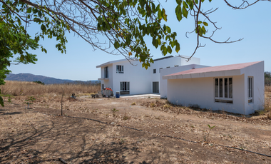 Casa en Venta, Fracc. Santa Sofia. El Arenal, Jalisco