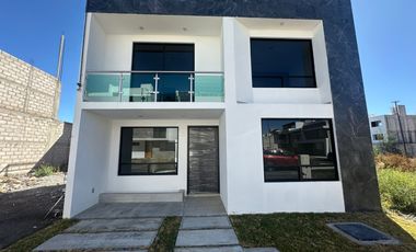 CASA NUEVA EN EXPLANADA SUR, CERCA DE PLAZA EXPLANADA Y EXCELENTE UBICACIÓN