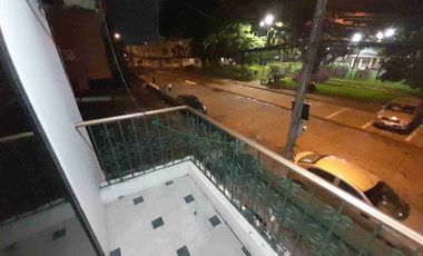 Alquilo Suite (1 dorm) Amoblada en piso 1 en Garzota cerca Empresa Electrica