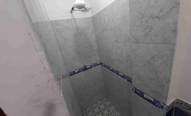 Alquilo Suite (1 dorm) Amoblada en piso 1 en Garzota cerca Empresa Electrica