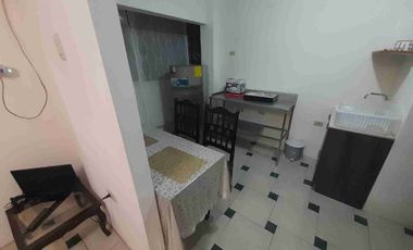 Alquilo Suite (1 dorm) Amoblada en piso 1 en Garzota cerca Empresa Electrica