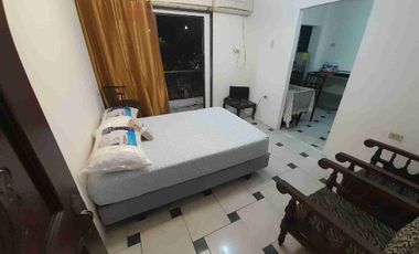 Alquilo Suite (1 dorm) Amoblada en piso 1 en Garzota cerca Empresa Electrica