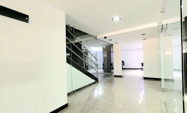 Arriendo Local comercial con Bodega en Itagui - Centro de la Moda