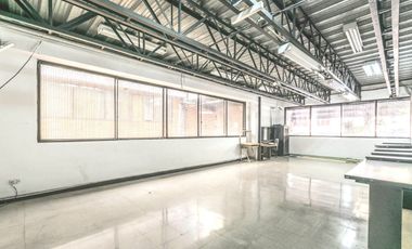 Arriendo Local comercial con Bodega en Itagui - Centro de la Moda