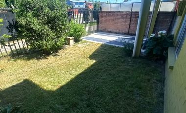 Vende casa 3D y 1B en Linares