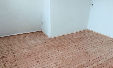 Vende casa 3D y 1B en Linares