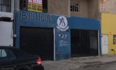 Propiedad con 2 Casas Mas LOCAL COMERCIAL