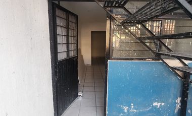 Propiedad con 2 Casas Mas LOCAL COMERCIAL