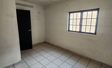 Propiedad con 2 Casas Mas LOCAL COMERCIAL