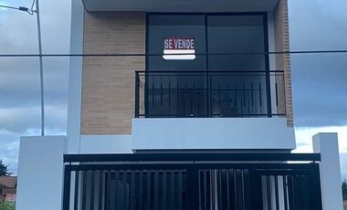 Venta casa Cota.