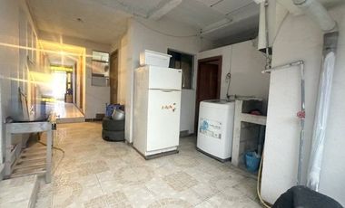 Casa en venta, rentera y residencial, de tres departamentos, sector Otorongo
