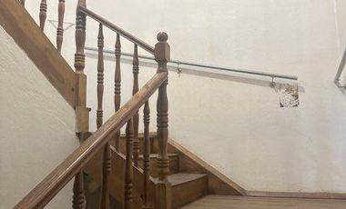 Casa en venta, rentera y residencial, de tres departamentos, sector Otorongo