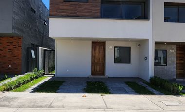 Casas en Venta Dentro de Coto en Parques Vallarta Zapopan