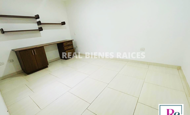 VENDO CASA ESQUINERA UNIFAMILIAR CERCA AL CENTRO COMERCIAL VIVA