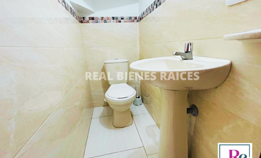 VENDO CASA ESQUINERA UNIFAMILIAR CERCA AL CENTRO COMERCIAL VIVA