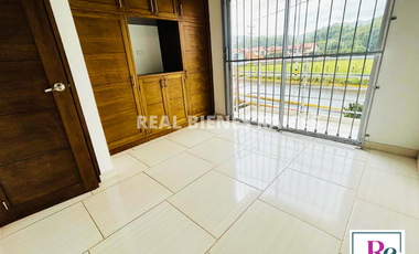 VENDO CASA ESQUINERA UNIFAMILIAR CERCA AL CENTRO COMERCIAL VIVA