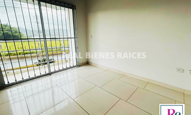 VENDO CASA ESQUINERA UNIFAMILIAR CERCA AL CENTRO COMERCIAL VIVA