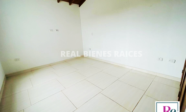 VENDO CASA ESQUINERA UNIFAMILIAR CERCA AL CENTRO COMERCIAL VIVA