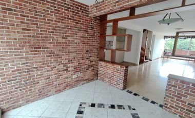 Venta de casa en Belén La Mota, unidad cerrada