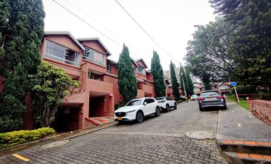 Venta de casa en Belén La Mota, unidad cerrada