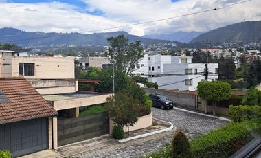 Casa de Renta en Cumbaya, Sector Colegio Aleman, Cumbaya