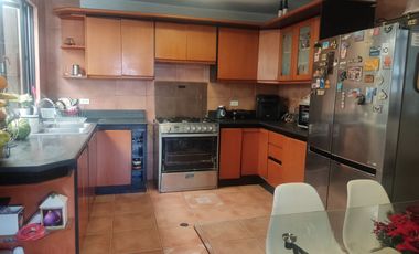 Espectacular Casa a la Venta sector Cumbaya, Urb. Santa Lucía