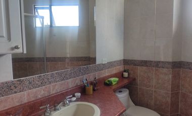 Espectacular Casa a la Venta sector Cumbaya, Urb. Santa Lucía