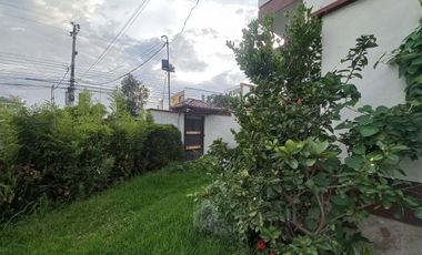 Espectacular Casa a la Venta sector Cumbaya, Urb. Santa Lucía