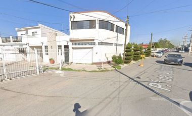 Oportunidad Casa en Remate Bancario, Fracc. Paseos de Chihuahua, Chihuahua, Chih., muy cerca de la UACH