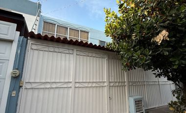 Casa en Venta en Jardines del Country, Guadalajara, Jalisco