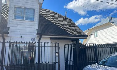 VENDE AMPLIA CASA MAULE