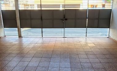 Casa en colonia camelinas