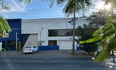 ALAMO INDUSTRIAL (EL ROSARIO) BODEGA Y LOCAL EN RENTA EN ESQUINA GONZALEZ GALLO, GUADALAJARA !!!