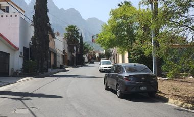 🏡 *CASA EN VENTA EN CUMBRES 4° SECTOR* 🌟