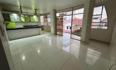 En alquiler departamento de 3 dormitorios en Kennedy. (GC)