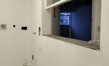 SE RENTA OFICINAS CON BODEGA EN ESQUINA!!! 📍Col Ganadera