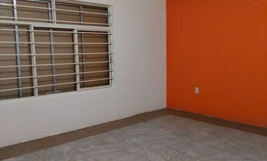 SE RENTA OFICINAS CON BODEGA EN ESQUINA!!! 📍Col Ganadera
