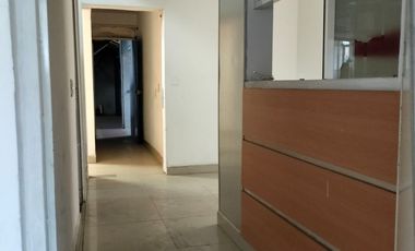 SE RENTA OFICINAS CON BODEGA EN ESQUINA!!! 📍Col Ganadera